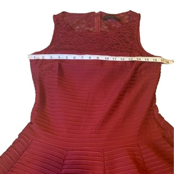 The Limited Sleeveless Mini Dress Fit to Flare Lace Burgundy Red Size 6 - Picture 9 of 10